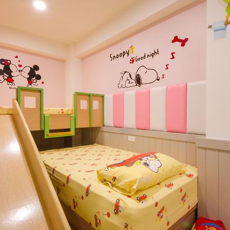 宜人生活溜滑梯親子民宿 Easylife B&B 冬山郷 エクステリア 写真