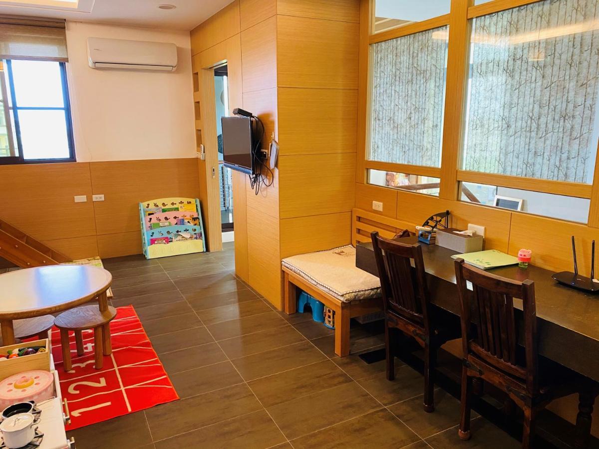 宜人生活溜滑梯親子民宿 Easylife B&B 冬山郷 エクステリア 写真