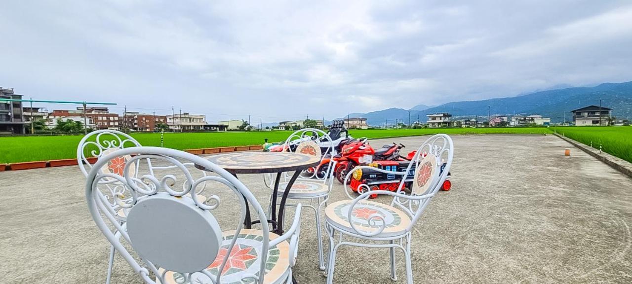 宜人生活溜滑梯親子民宿 Easylife B&B 冬山郷 エクステリア 写真