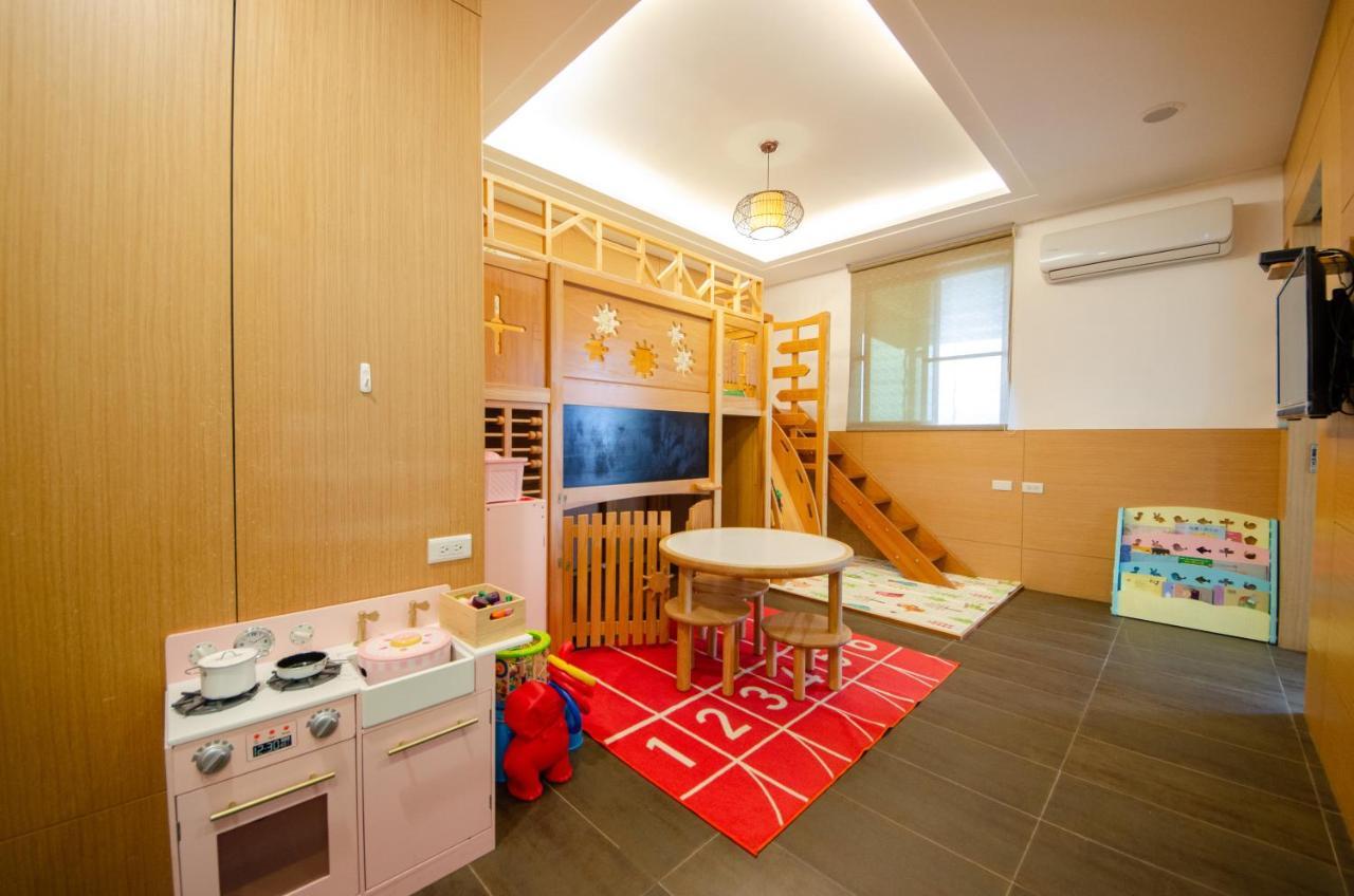 宜人生活溜滑梯親子民宿 Easylife B&B 冬山郷 エクステリア 写真