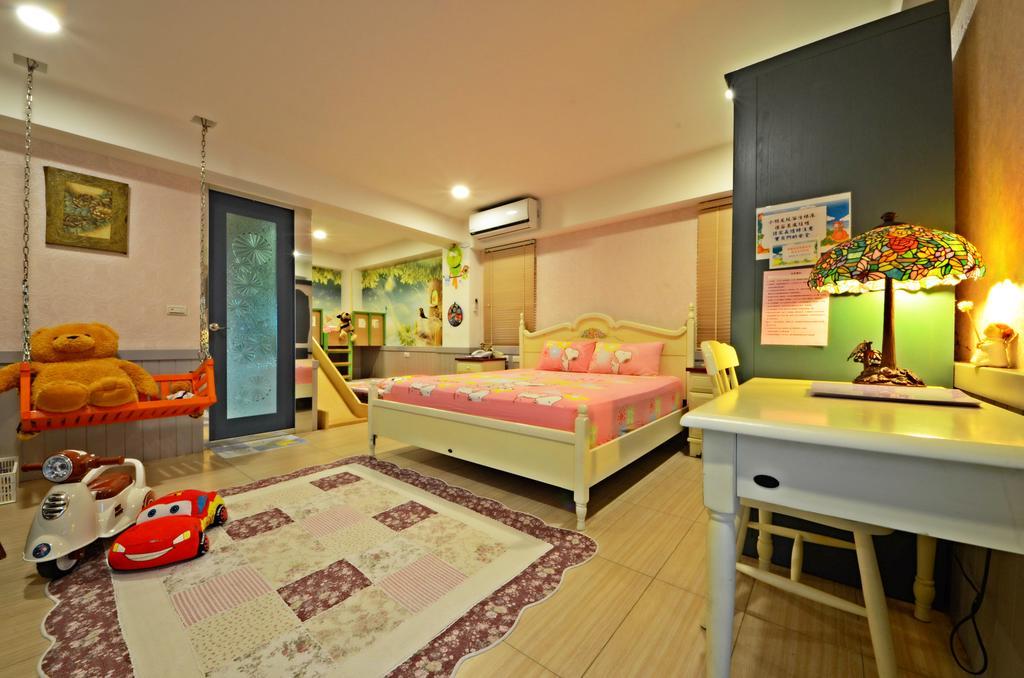 宜人生活溜滑梯親子民宿 Easylife B&B 冬山郷 エクステリア 写真