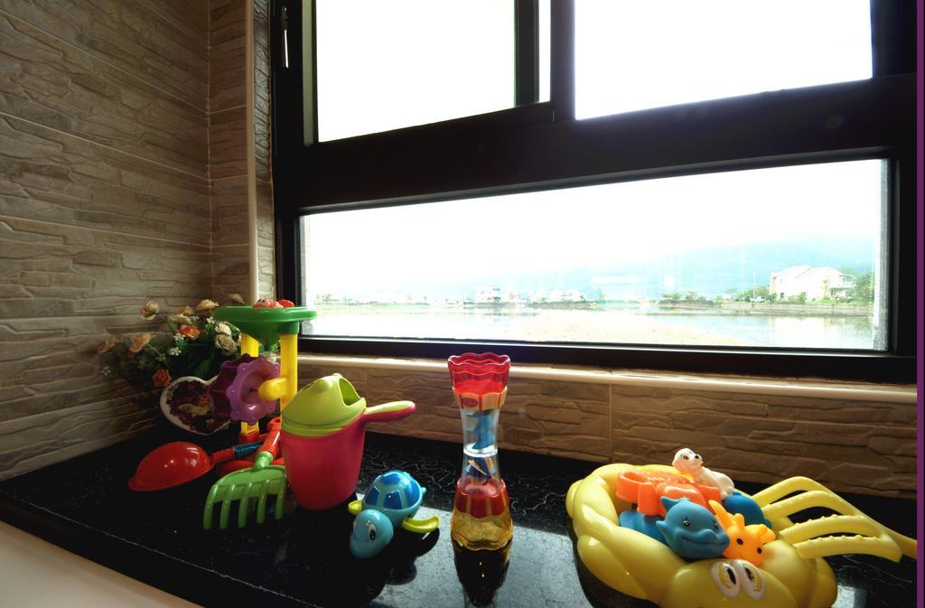 宜人生活溜滑梯親子民宿 Easylife B&B 冬山郷 エクステリア 写真